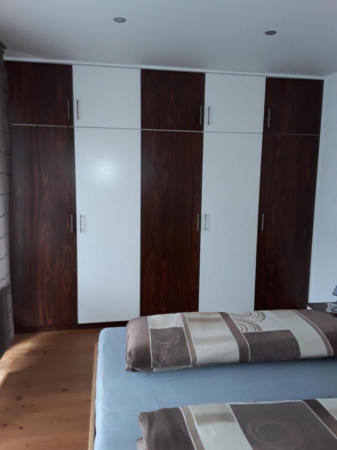 Ferien- Und Monteurwohnung Tina Apartment *